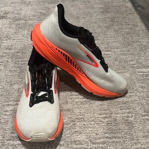 Brooks Running Shoes in Light Gray, Orange & Black size 9